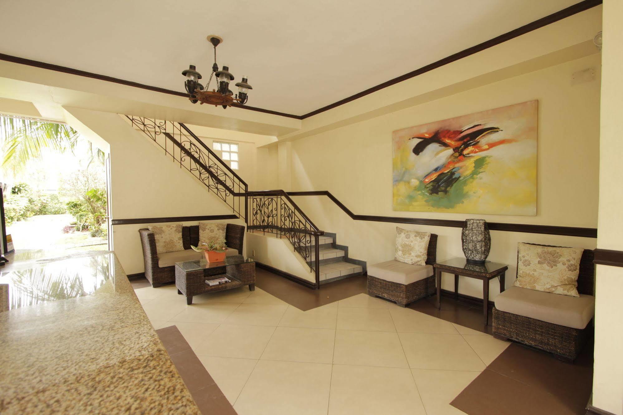 Red Knight Gardens Hotel Davao City Exterior foto